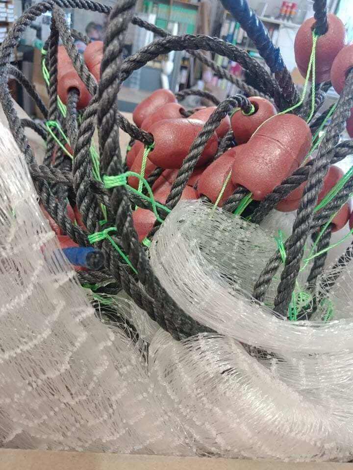 AFP-8 30m Mono Piper Bait Net 25mm with colorful floats and braided lines in a box.