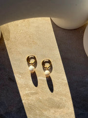 Tahana Jewellery Huggies Heitiki Pearl Gold Huggies Heitiki Pearl Gold Huggies