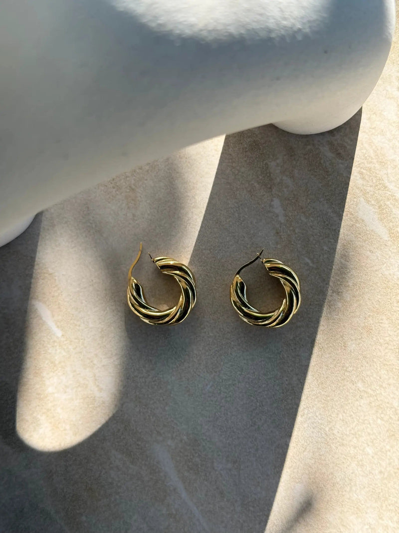 Tahana Jewellery Earrings Tāwhirowhiro Gold Earrings Tāwhirowhiro Gold Earrings