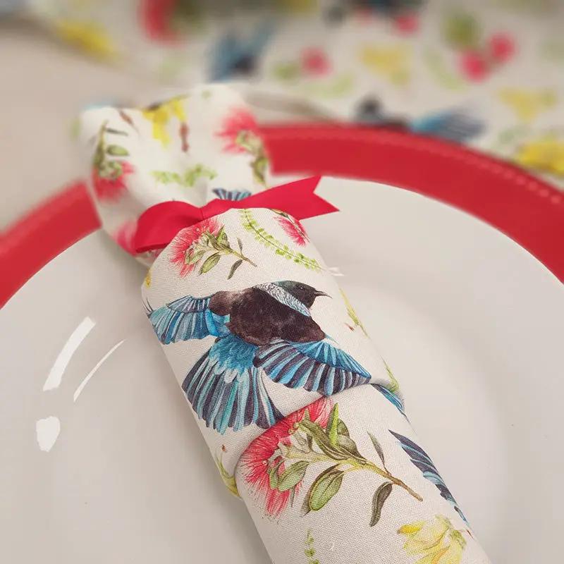 Flora and Fauna (6 Reusable Christmas Crackers) – view 3