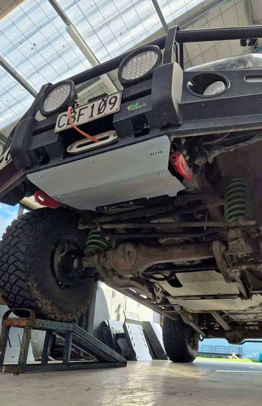 Toyota Landcruiser 80 Series Ironman Bullbar Front Guard – view 1