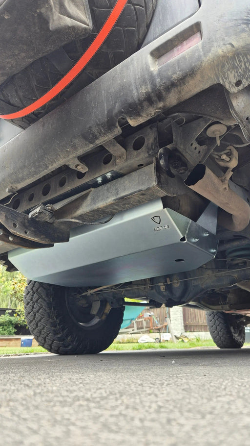 Toyota Prado 95 series LWB 1996-2002 Fuel Tank Bash Plate – view 2