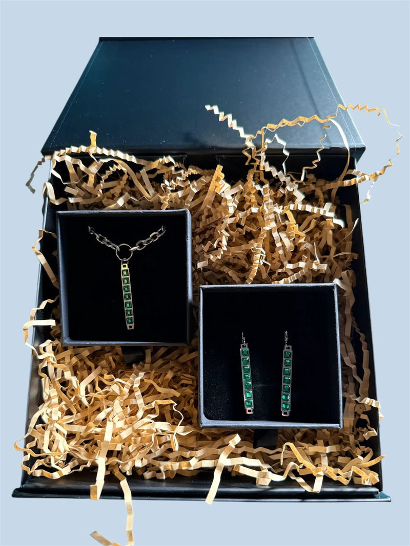 Tahana Jewellery Bundle Set Tāhū Hiriwa Kākāriki Silver Set Tāhū Hiriwa Kākāriki Silver Set