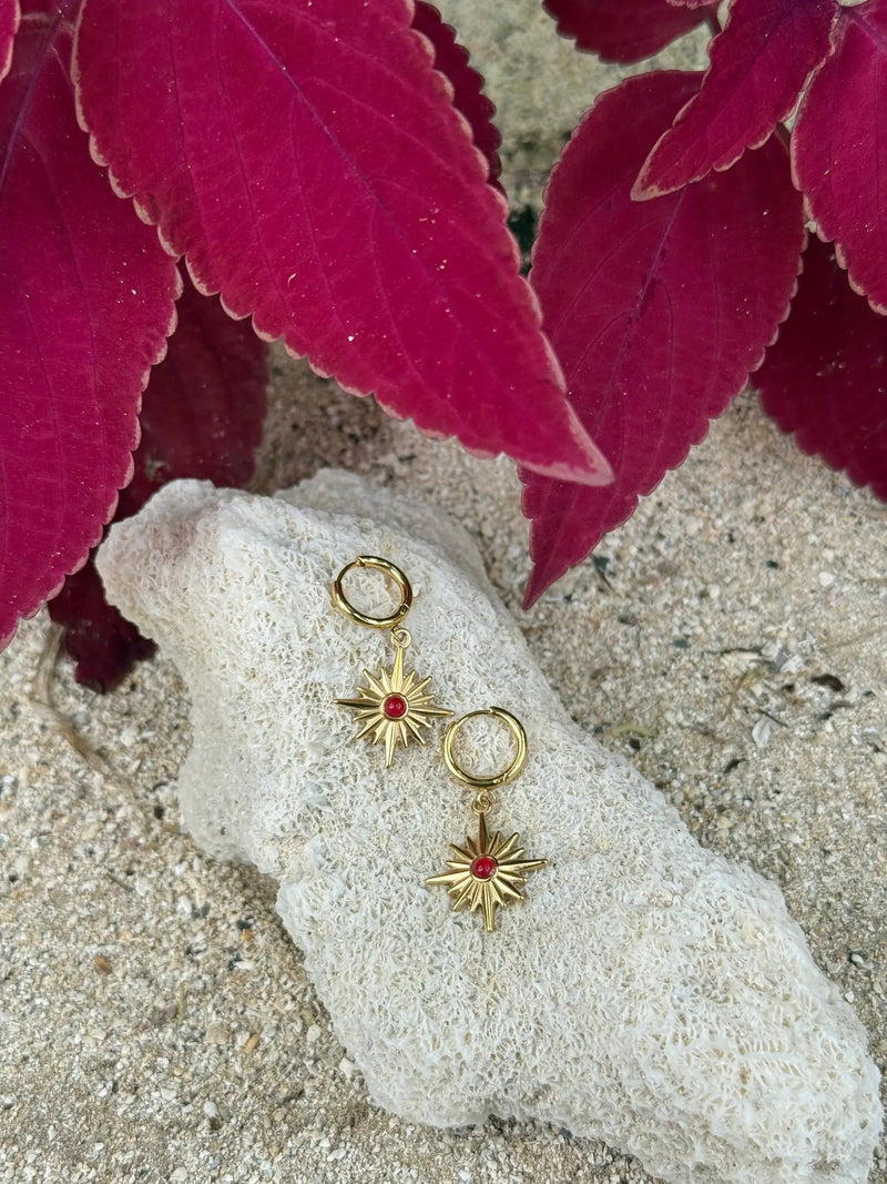 Tahana Jewellery Huggies Whetū Whero Gold Huggies Whetū Whero Gold Huggies