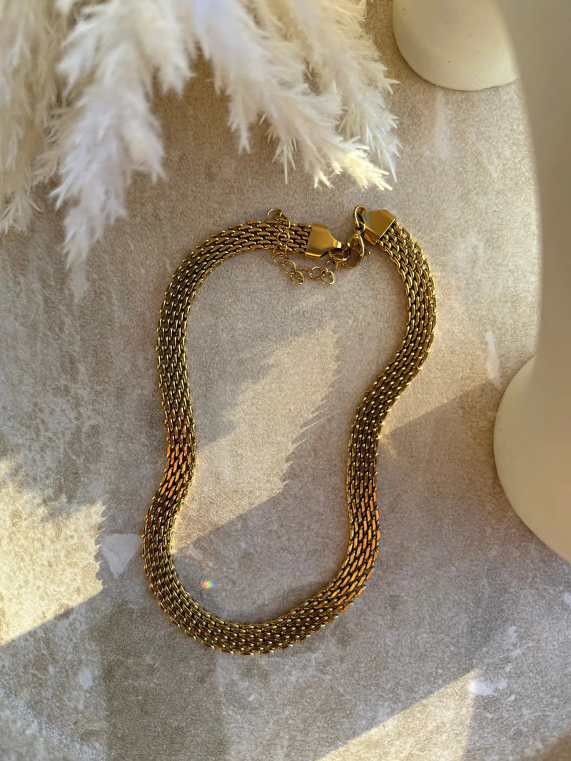Tahana Jewellery Necklace Rāranga Kōura Gold Mesh Necklace Rāranga Kōura Gold Mesh Necklace