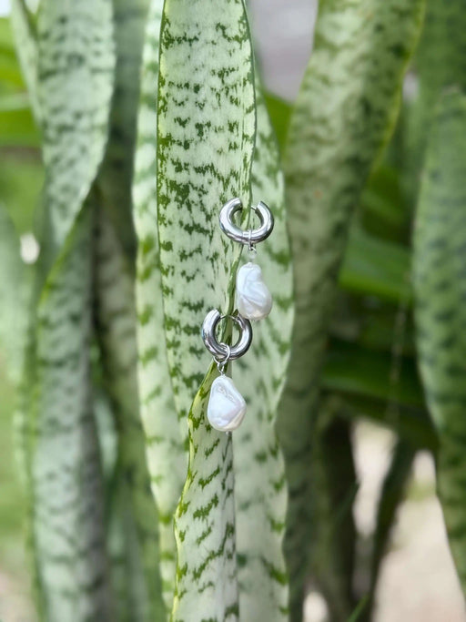 Tahana Jewellery Huggies Hine Moana Pearl Silver Huggies Hine Moana Pearl Silver Huggies