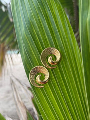 Tahana Jewellery Bundle Set Ngā Ripo o te Moana Gold Bundle - Limited Edition Ngā Ripo o te Moana Gold Bundle - Limited Edition