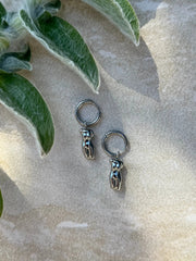 Tahana Jewellery Earrings Wāhine Tinana Silver Huggies Wāhine Tinana Silver Huggies