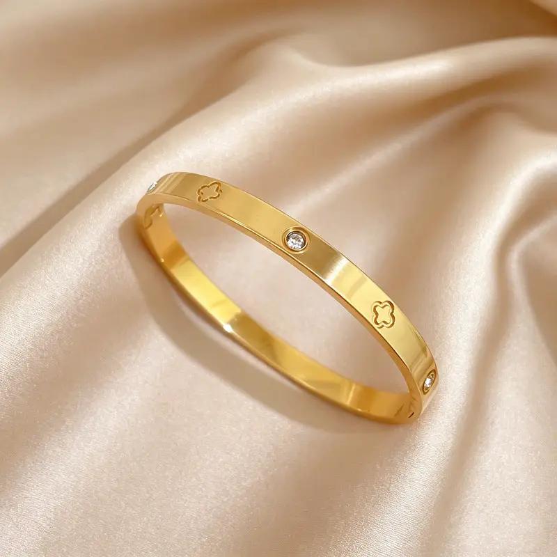 Poppy Gifts Jewellery Lucky Clover Gold Crystal Bangle Bracelet Lucky Clover Gold Crystal Bangle Bracelet