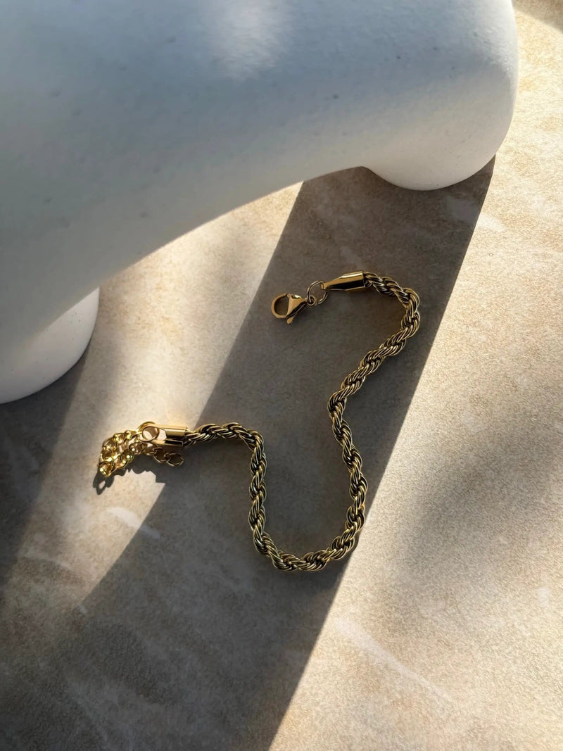 Tahana Jewellery Bracelet Kōura Here Gold Bracelet Kōura Here Gold Bracelet