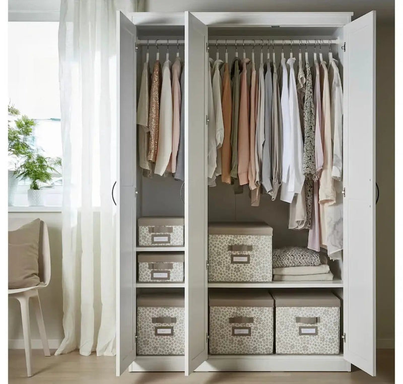 sue-e furniture Wardrobes 'Roman' 3 Door wardrobe with Mirror 'Roman' 3 Door wardrobe with Mirror