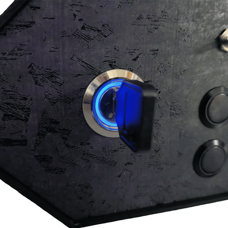 RaceCrafts RaceCraftsNZ RC05 Button Box, 8x Buttons, 4 Switches, Realistic Key Switch RaceCraftsNZ RC05 Button Box, 8x Buttons, 4 Switches, Realistic Key Switch