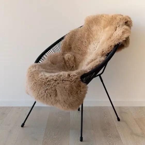 Classic Sheepskins Sheepskin Rugs Sheepskin Rug: 1.5 Sheepskin Rug: 1.5