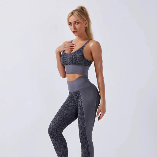 Seamless Snake Print Yoga Set for Women - Moisture-Wicking 2-Piece Activewear | Fitness Outfit – view 2