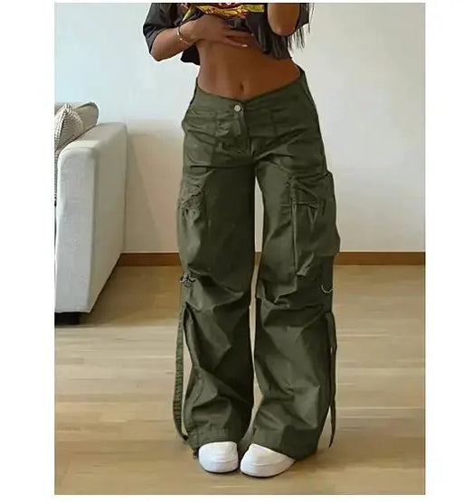 Low-Waist Cargo Pants for Women - Multi-Pocket Utility Pants | Casual Outdoor Wear – view 2