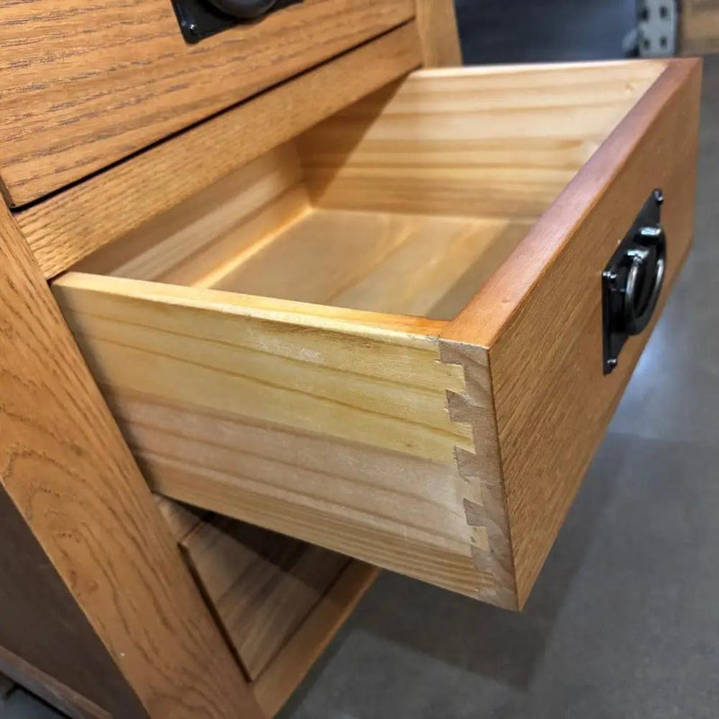 BroDeals Bedside Table Oak 3 Drawer Bedside Table Oak 3 Drawer Bedside Table