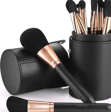 Poppy Gifts Professional Makeup Brush Set 16 Pieces Soft Fiber Hair Wooden Handle Black Color For Foundation Powder Blush Eyeshadow And More Professional Makeup Brush Set 16 Pieces Soft Fiber Hair Wooden Handle Black Color For Foundation Powder Blush Eyeshadow And More