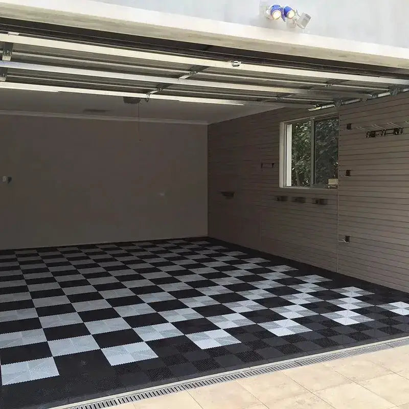 Interlocking Plastic Garage Flooring Tiles (Pack of 25 Tiles) – view 2