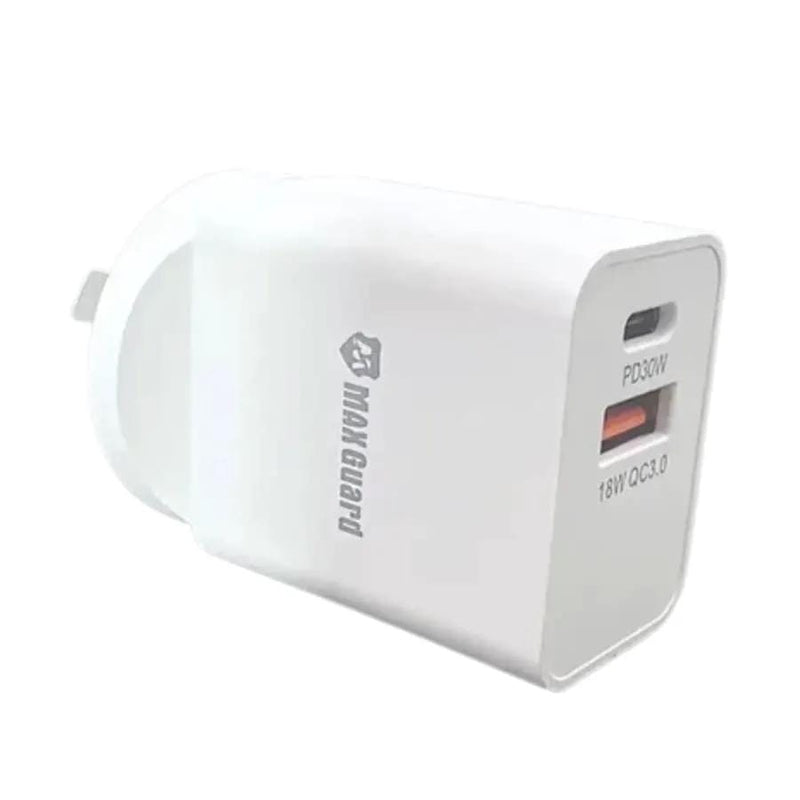 Maxguard PD 30W+ plus QC 18W wall charger MG30WAC/MG30WPD – view 3