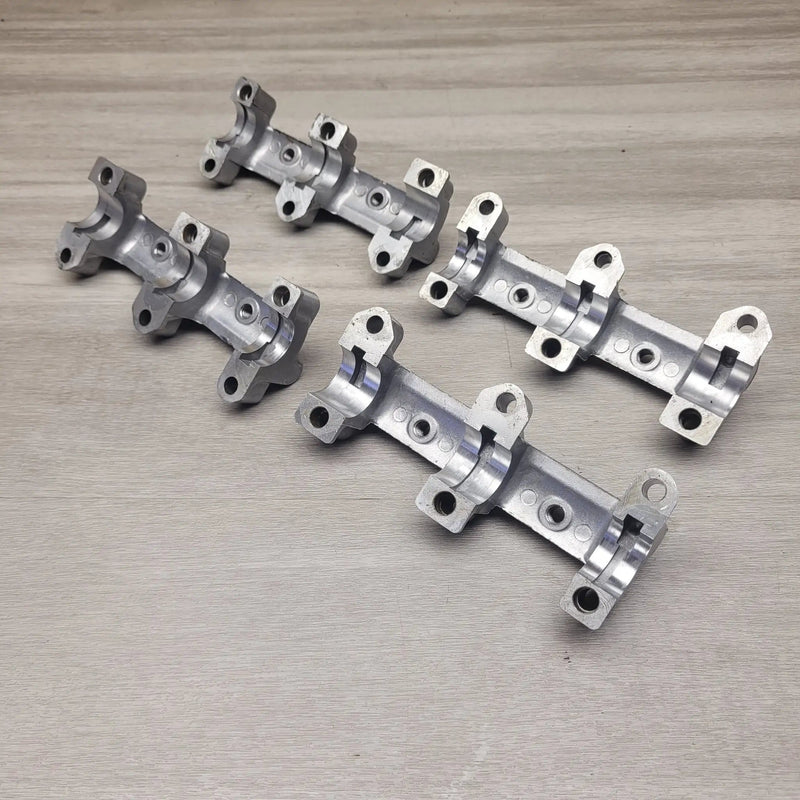 GSF250 Bandit (GJ74A) Cam shaft retainers – view 2