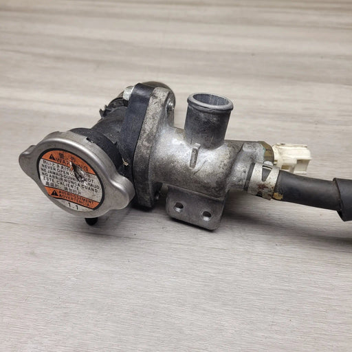GW250 Inazuma Thermostat/Radiator cap/ Water temp sensor assy – view 2