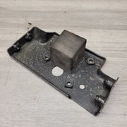 GSF250 Bandit (GJ74A) Seat release mounting plate – view 2