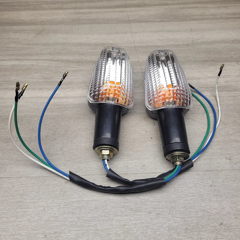 Misc Pair of aftermarket new indicators – view 2
