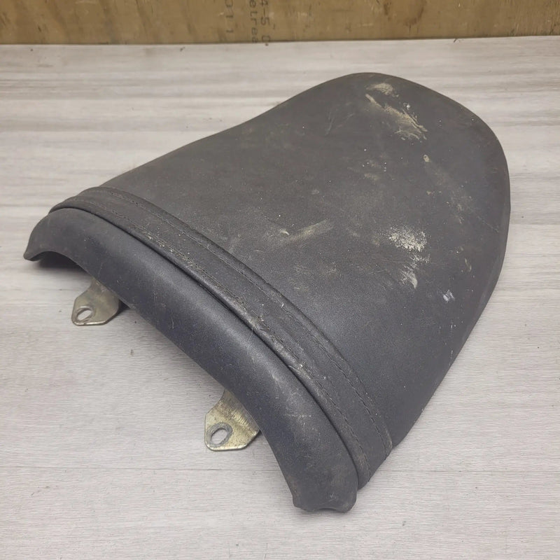 Motor Morgue Interior Parts GSF250 Bandit (GJ74A) Rear seat (000318) GSF250 Bandit (GJ74A) Rear seat (000318) - NZ
