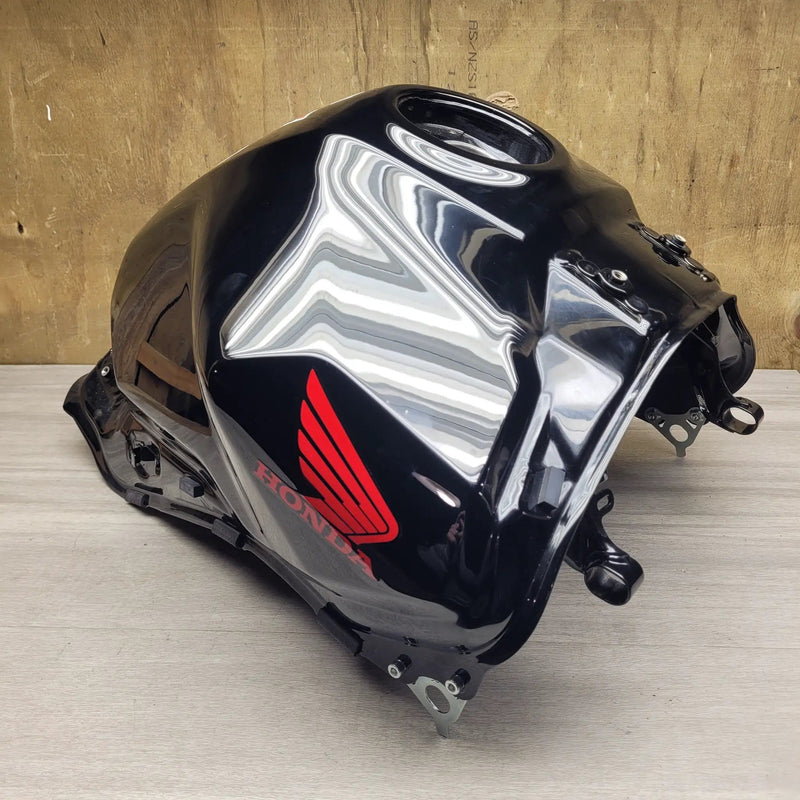 Motor Morgue Vehicle Parts CB750 Hornet (2024) Petrol Tank CB750 Hornet (2024) Petrol Tank | NZ