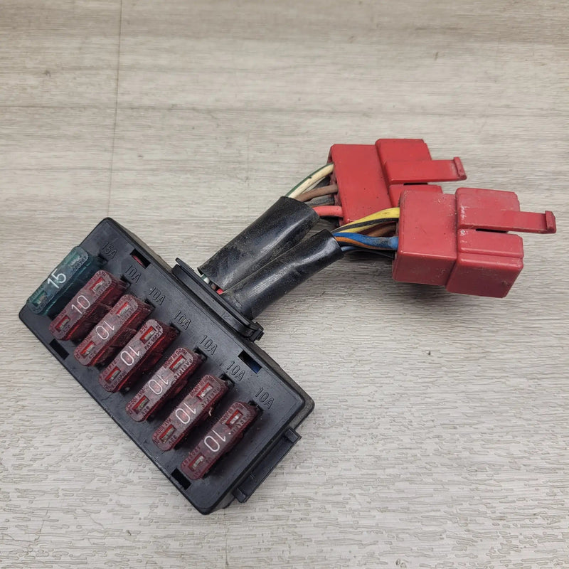 Motor Morgue Vehicle Parts VF500C Magna Fuse block VF500C Magna Fuse block | Action Outdoors NZ